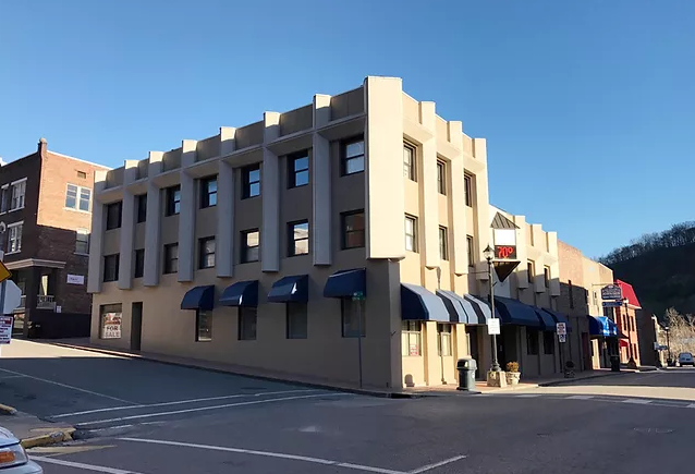 former first Federal building is shown at the intersection of lovern and main streets