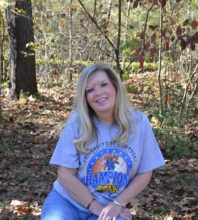 tina king sits outside in eastern ky